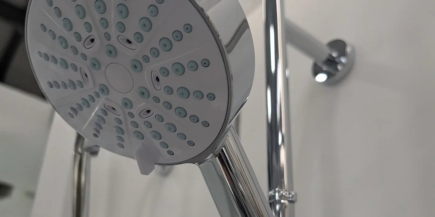 A shower outlet, a common Legionella risk point